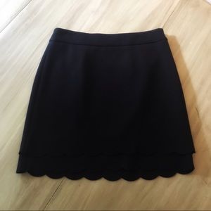 Black scalloped skirt ann Taylor Loft, size 2